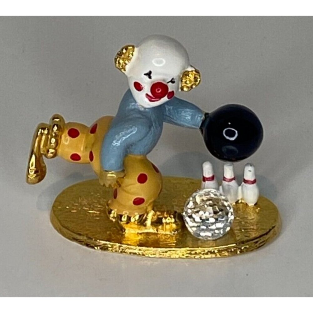 SPOONTIQUES Enameled Pewter CLOWN Bowling Figure w/CRYSTAL BALL KM434